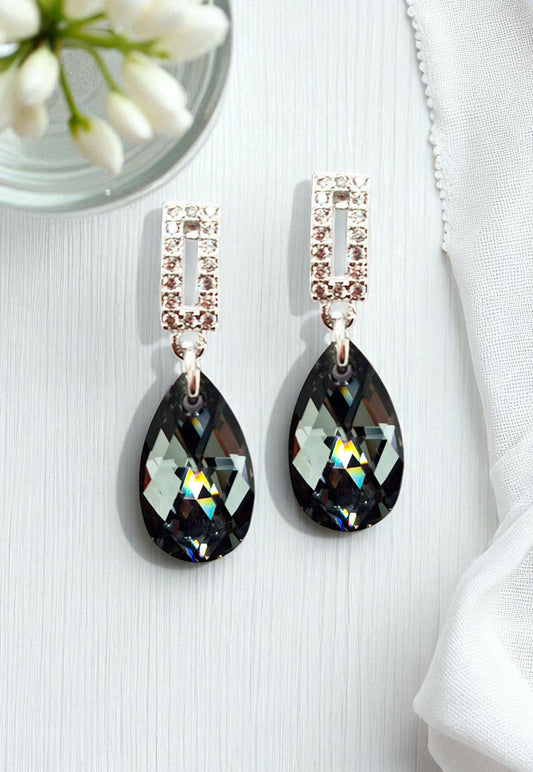 Aros Palermo Baño de Oro Blanco Creado con Cristal Swarovski® Silver Night