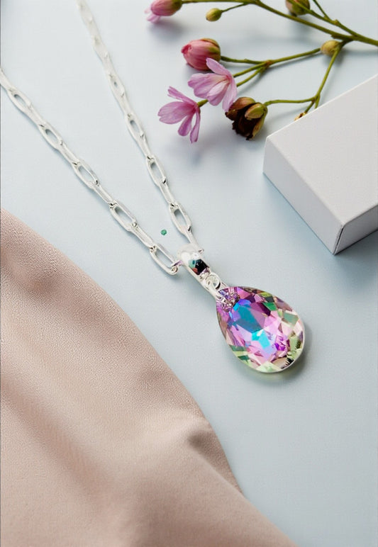 Collar Chiara Gota Baño Oro Blanco Creado con Cristal Swarovski® Vitral Light