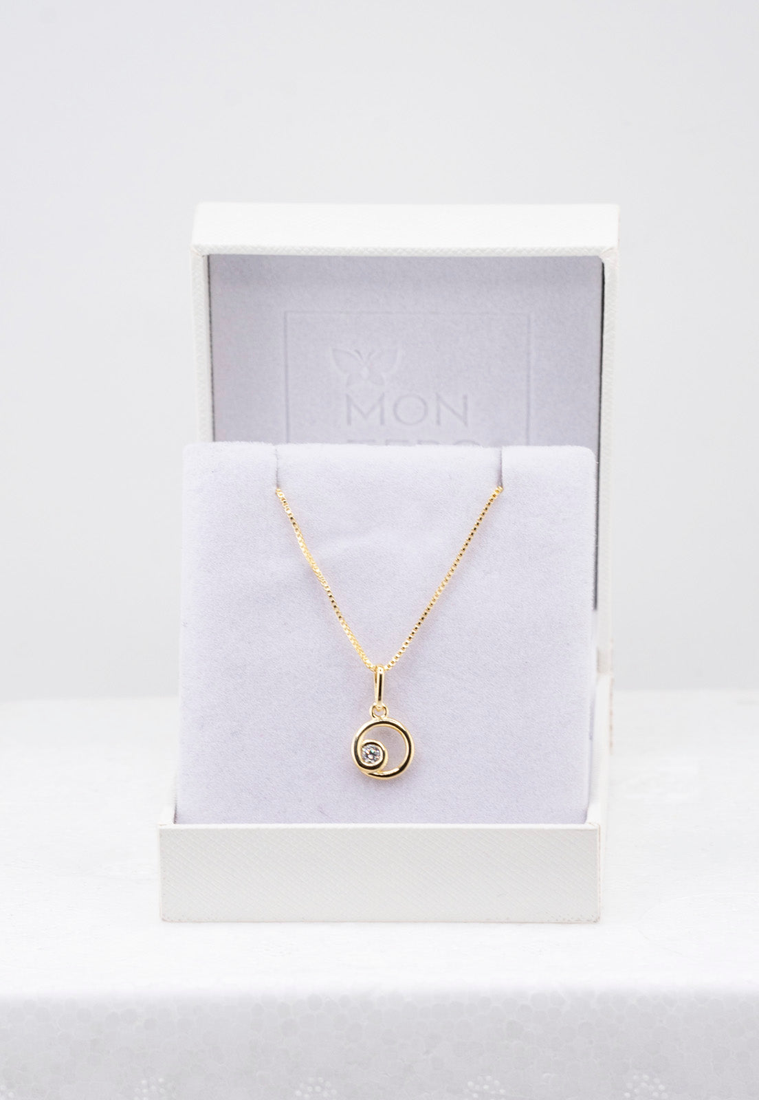 Conjunto Sofia Gold Baño de Oro Con Circon Blanco