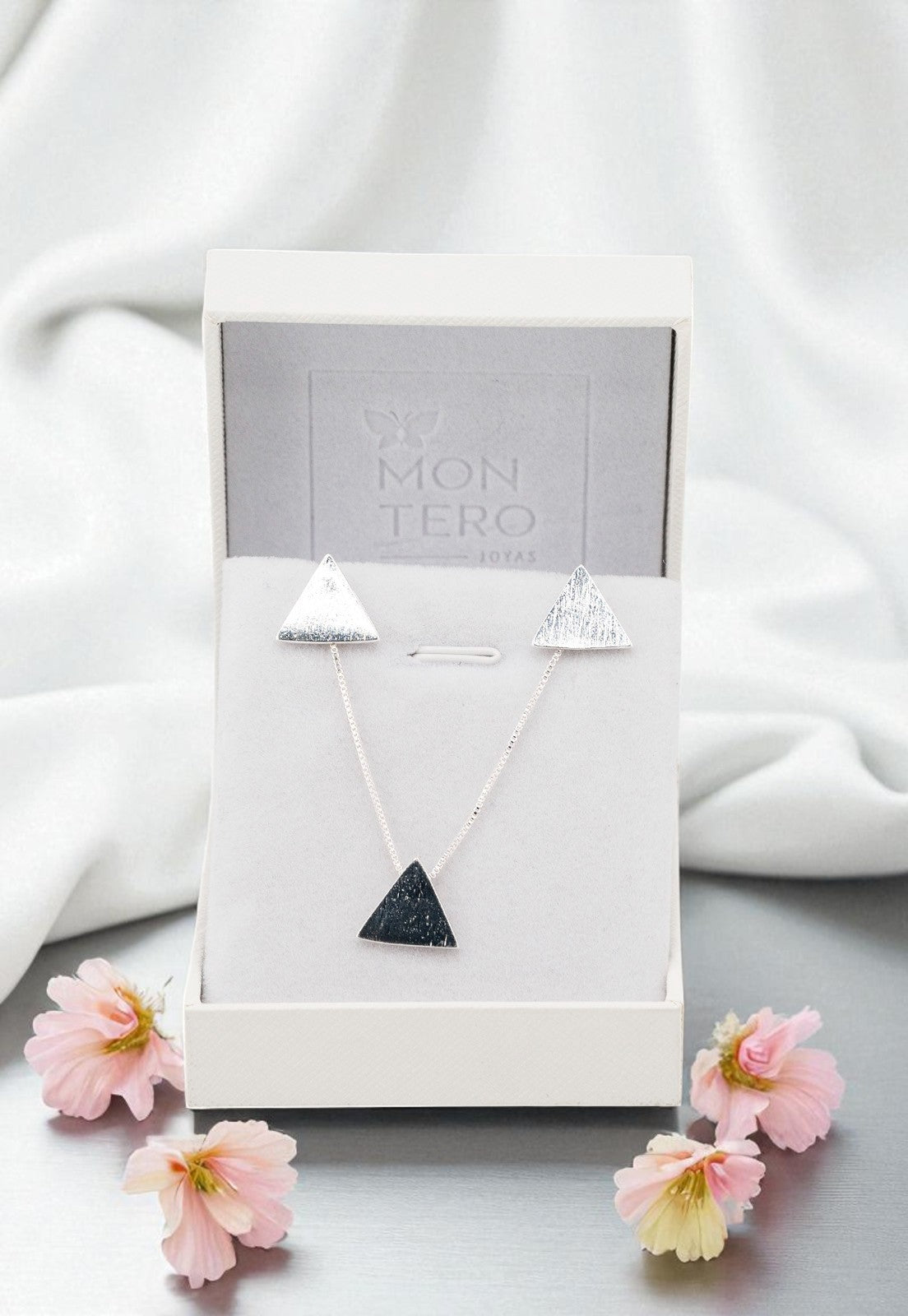 Conjunto Africa Con Baño de Oro Blanco