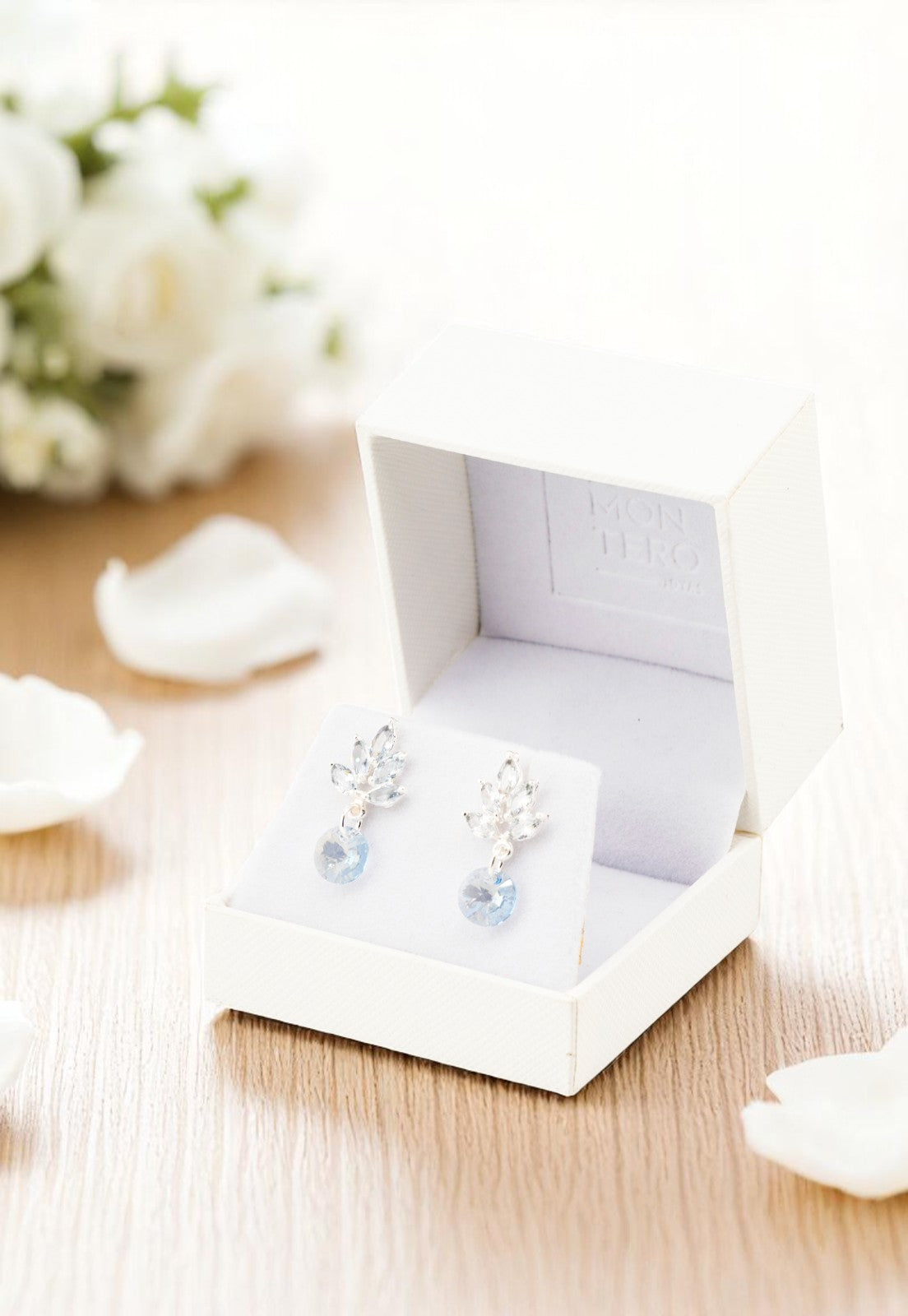 Aros Penelope Baño de Oro Blanco Cristal Genuino Blue Shade