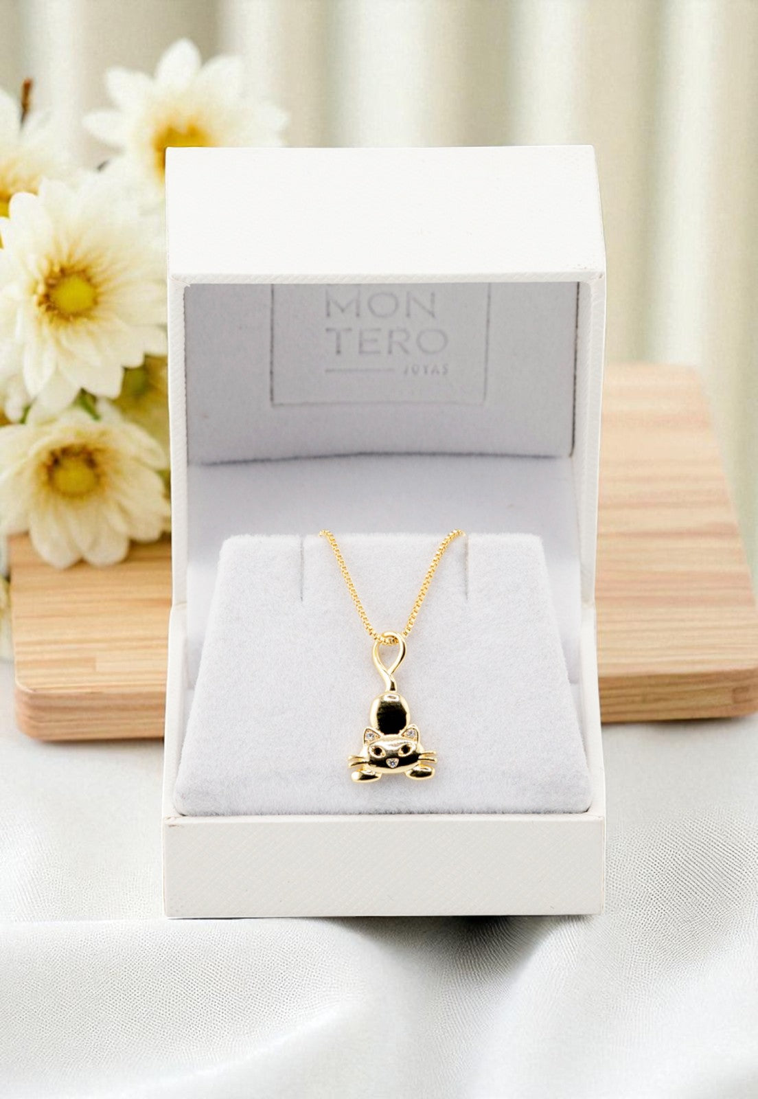 Collar Miku Gold Baño de Oro 24k Microcircon