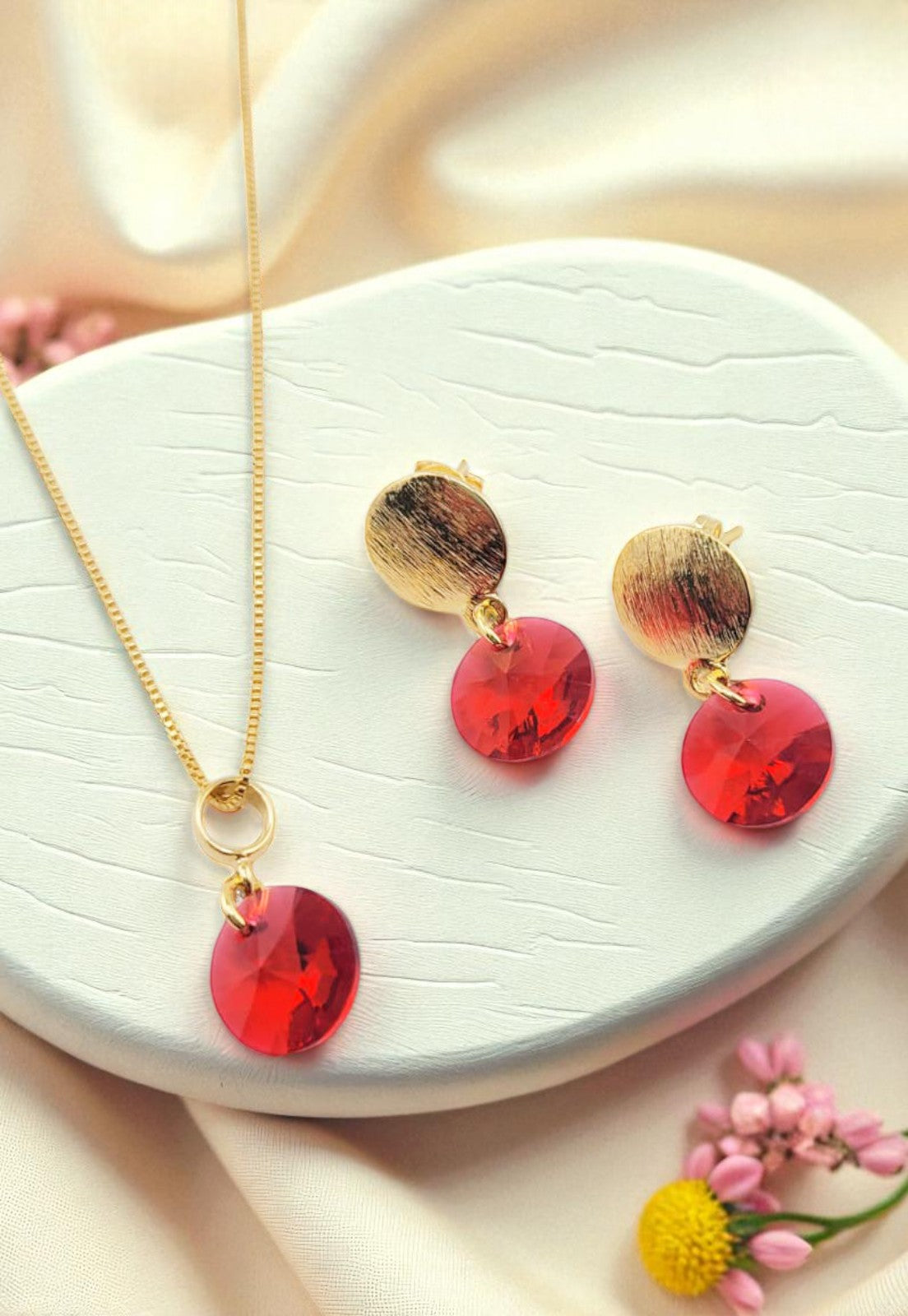 Conjunto Amelia Gold 24K Cristal Genuino Scarleth