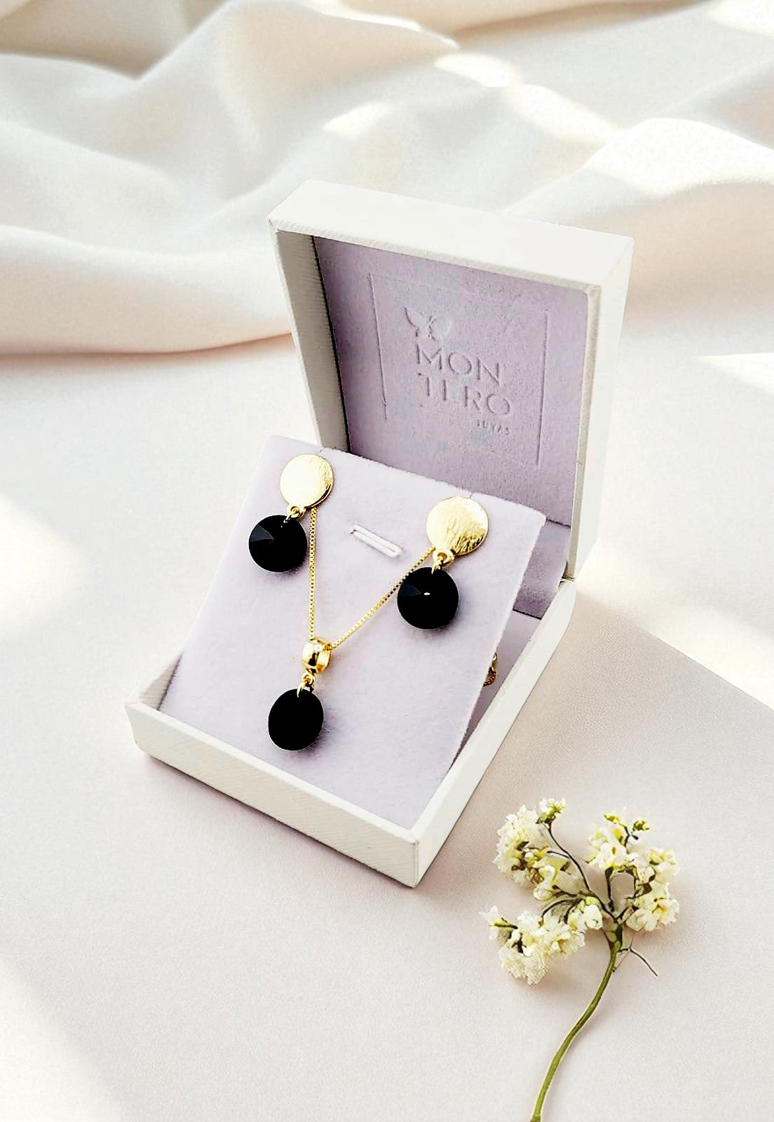 Conjunto Amelia Gold 24K Cristal Genuino Jet