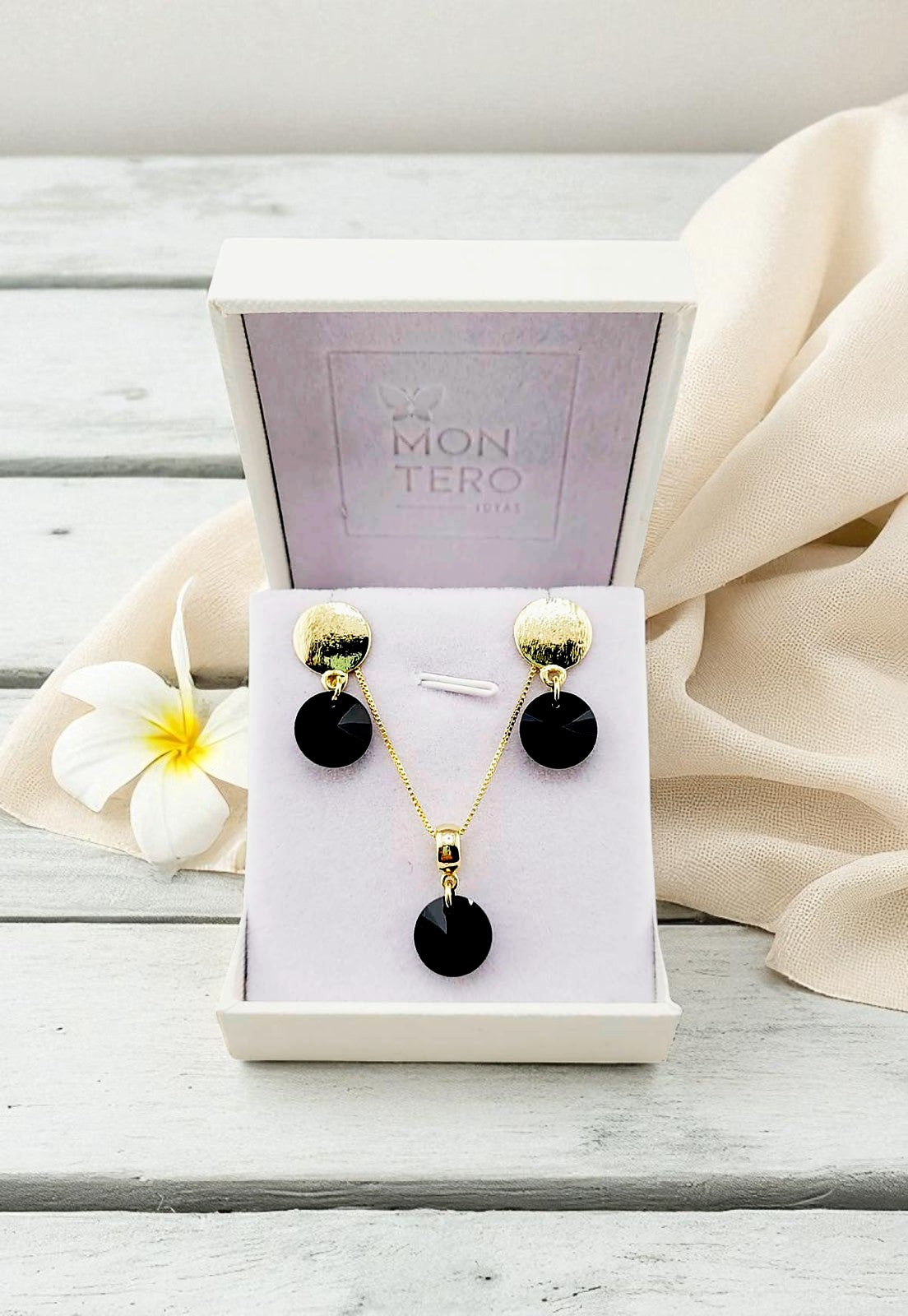 Conjunto Amelia Gold 24K Cristal Genuino Jet