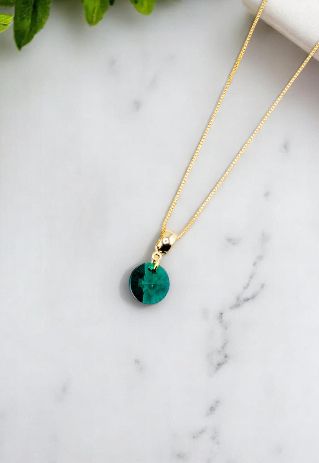 Collar Aurora Gold 24K Cristal Genuino Emerald