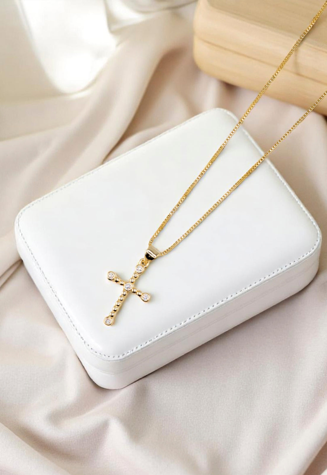 Collar Aura Gold Baño de Oro 24k Microcircon Blanco