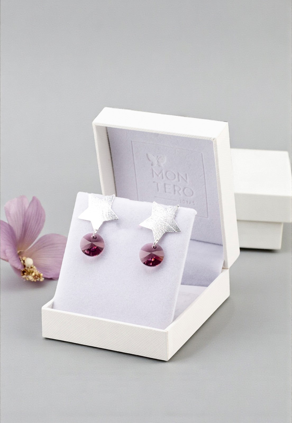 Aros Star Baño de Oro Blanco 24k Creado con Cristal Swarovski® Amethyst