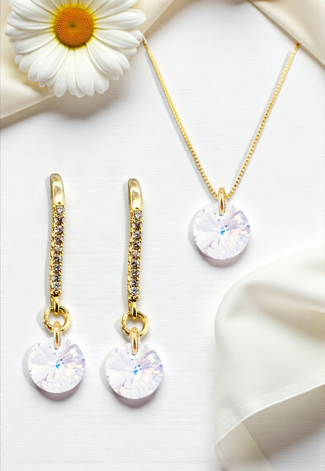 Conjunto Antonia Gold Baño de Oro 24k Cristales Aurora Boreal