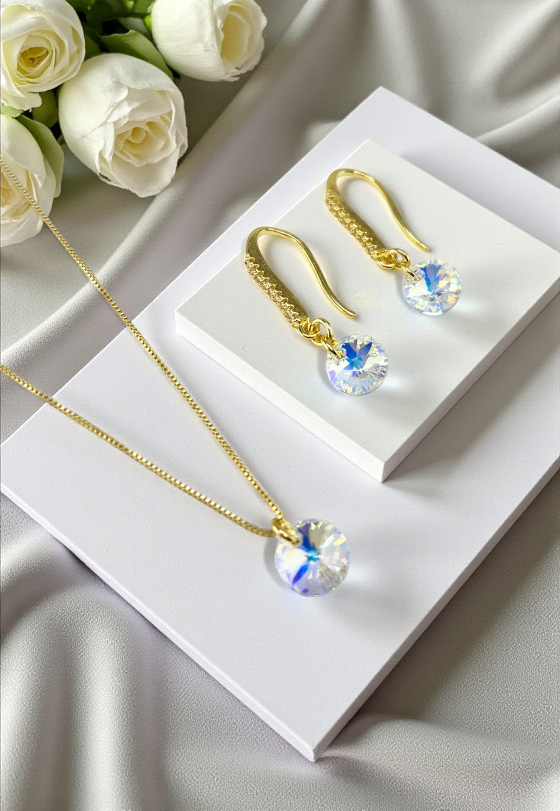 Conjunto Antonia Gold Baño de Oro 24k Cristales Aurora Boreal