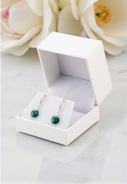 Aros Sofia Baño Oro Blanco Creado con Cristal Swarovski® Emerald