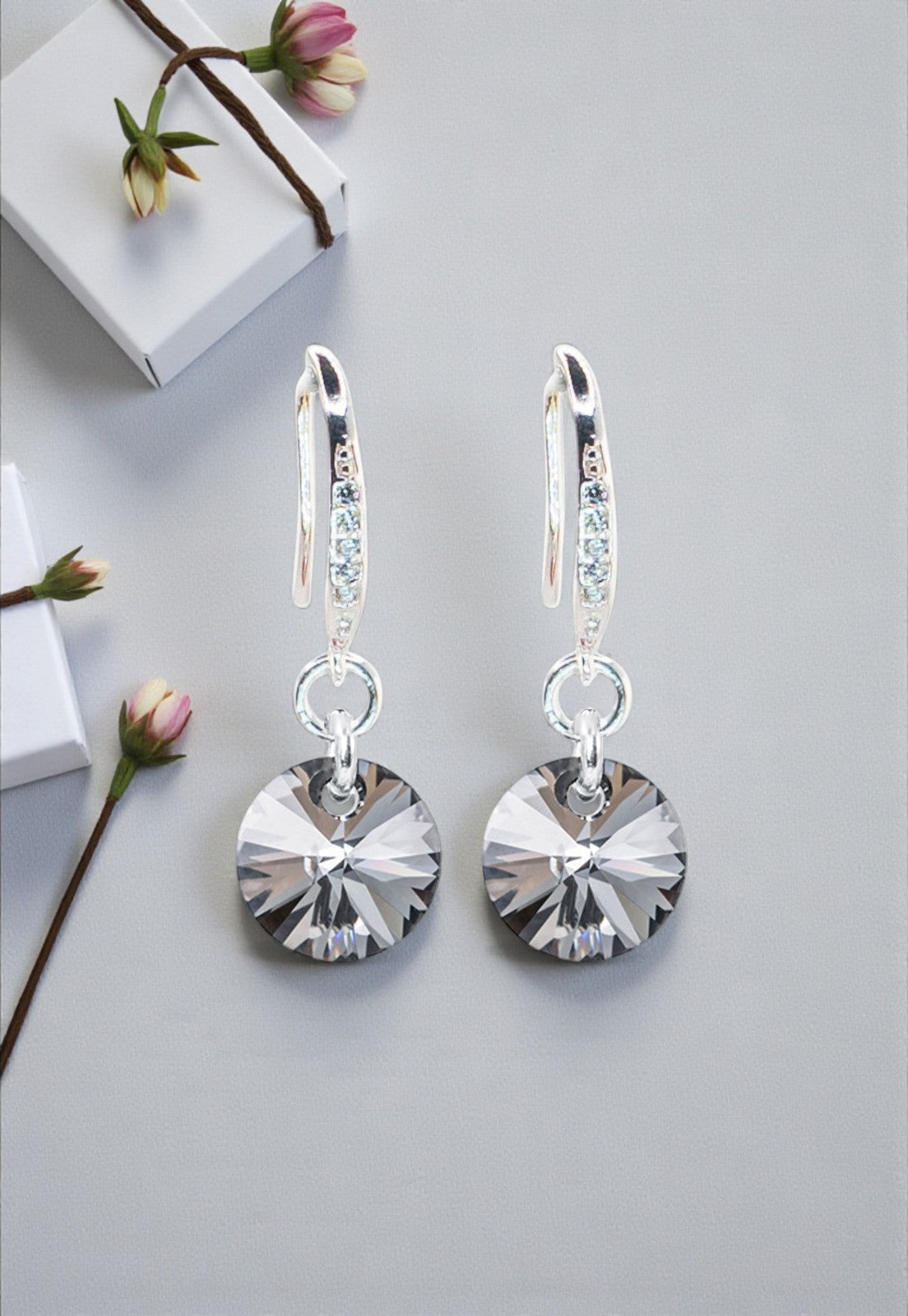 Aros Sofia Baño Oro Blanco Creado con Cristal Swarovski® Silver Night