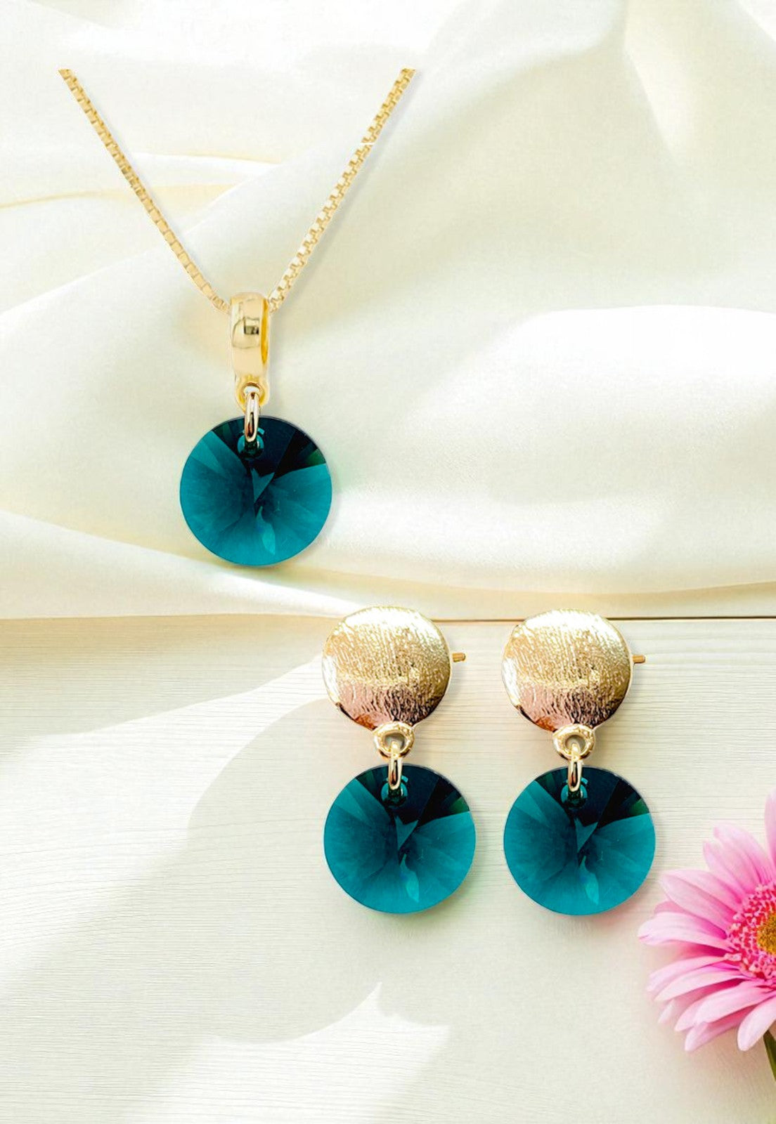 Conjunto Amelia Gold 24K Cristal Genuino Emerald