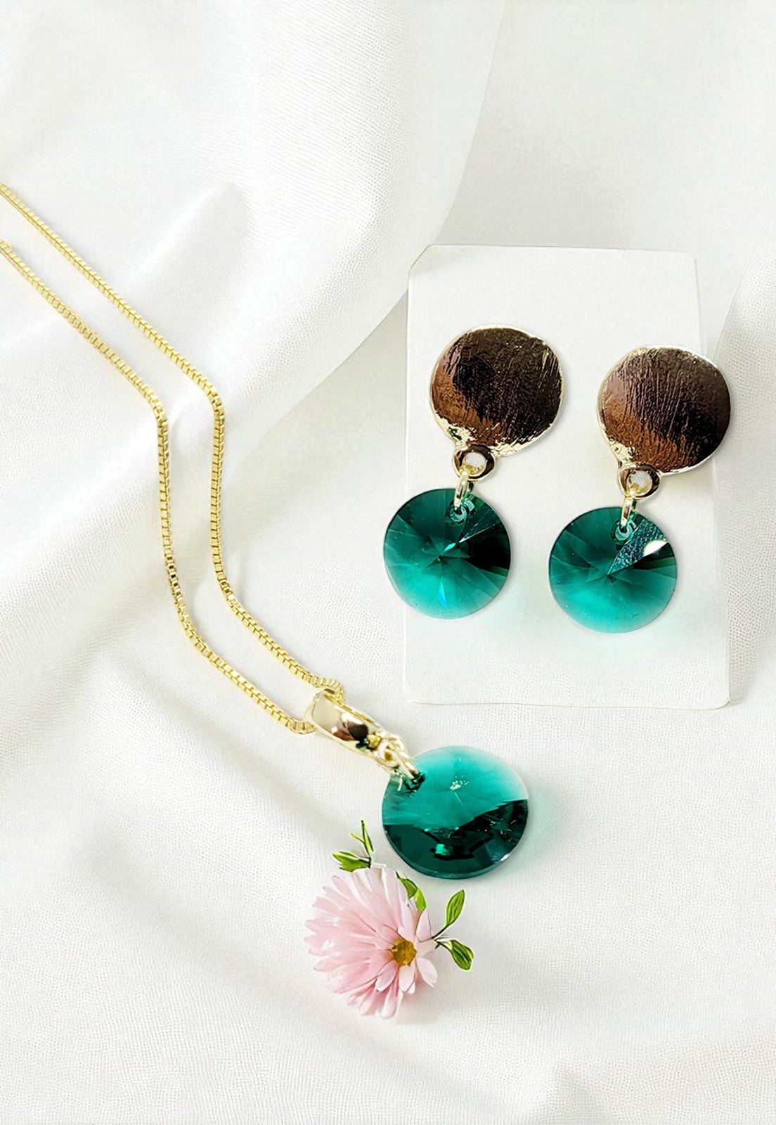 Conjunto Amelia Gold 24K Cristal Genuino Emerald