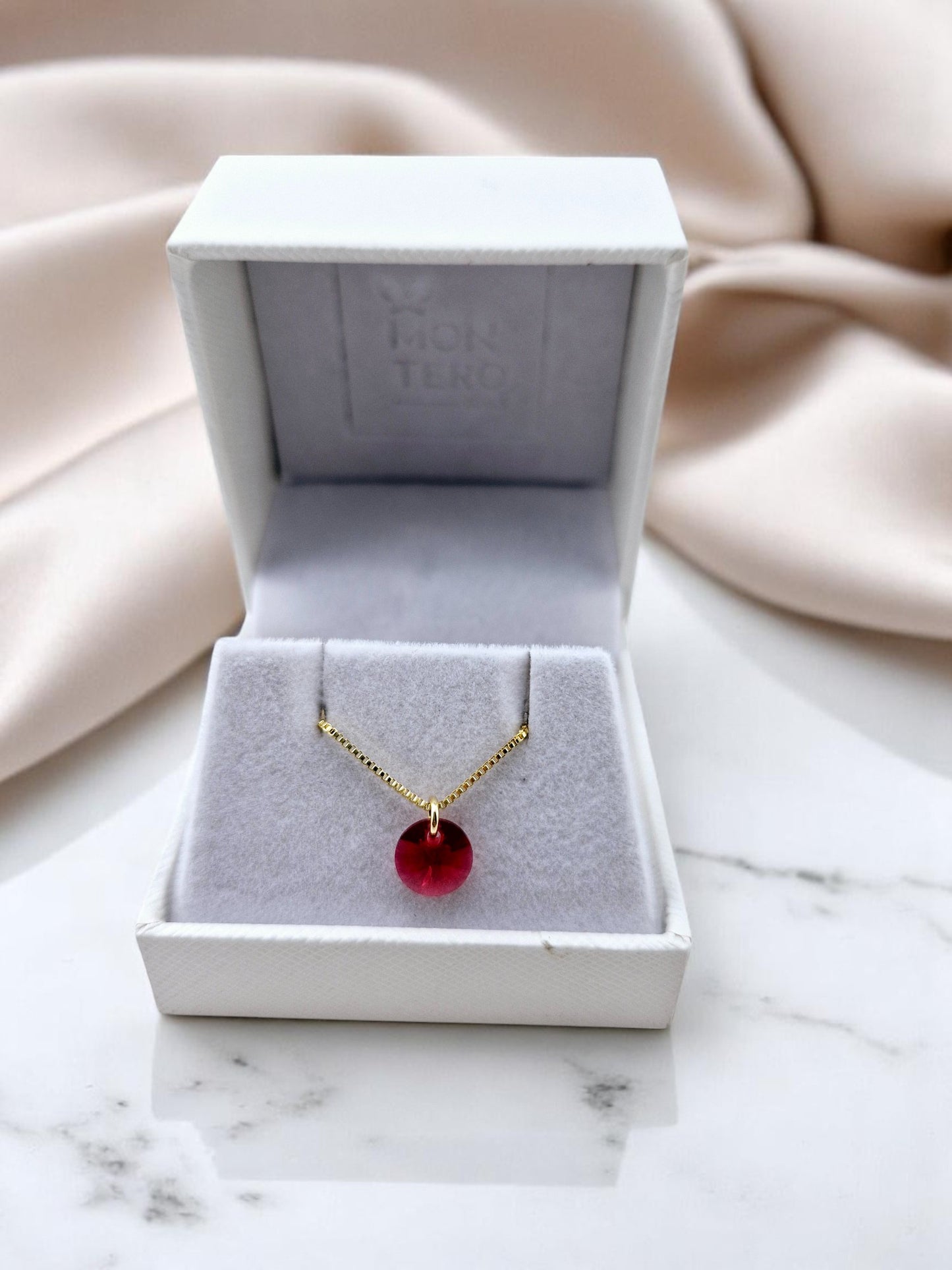 Collar Punto de Luz Gold 24k Cristal Genuino Scarlet