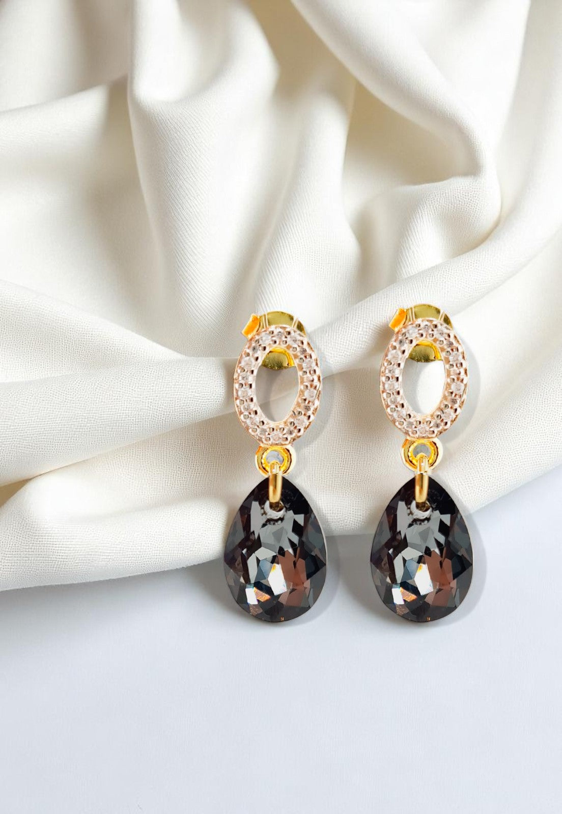 Aros Gota de Luz Gold 24K Cristal Genuino Silver Night