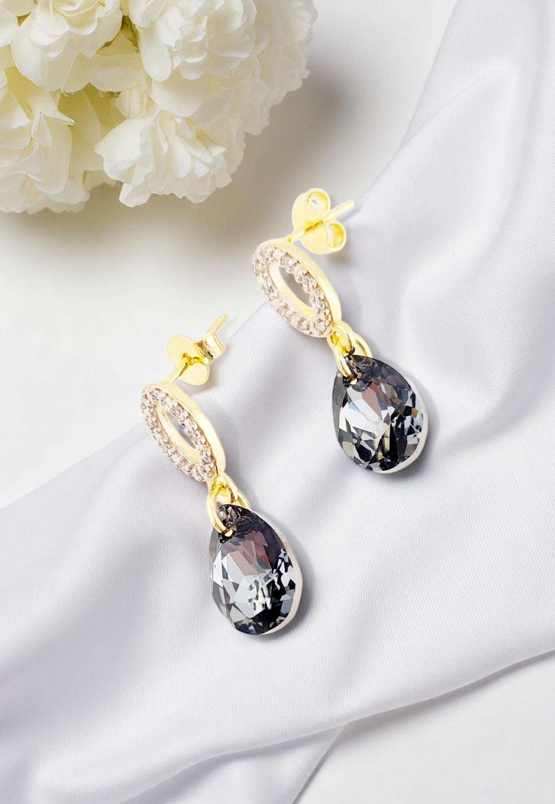 Aros Gota de Luz Gold 24K Cristal Swarovski® Silver Night