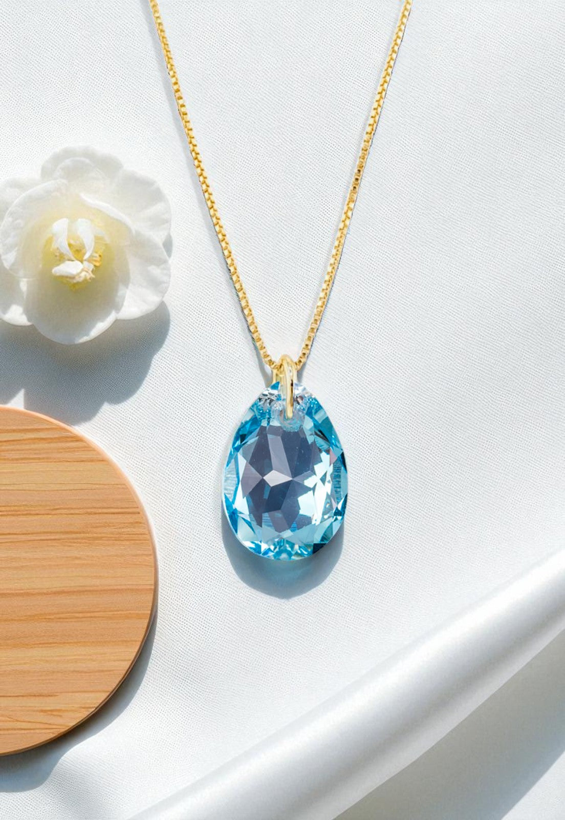 Collar Gota de Luz Gold 24K Cristale Genuino Aquamarine