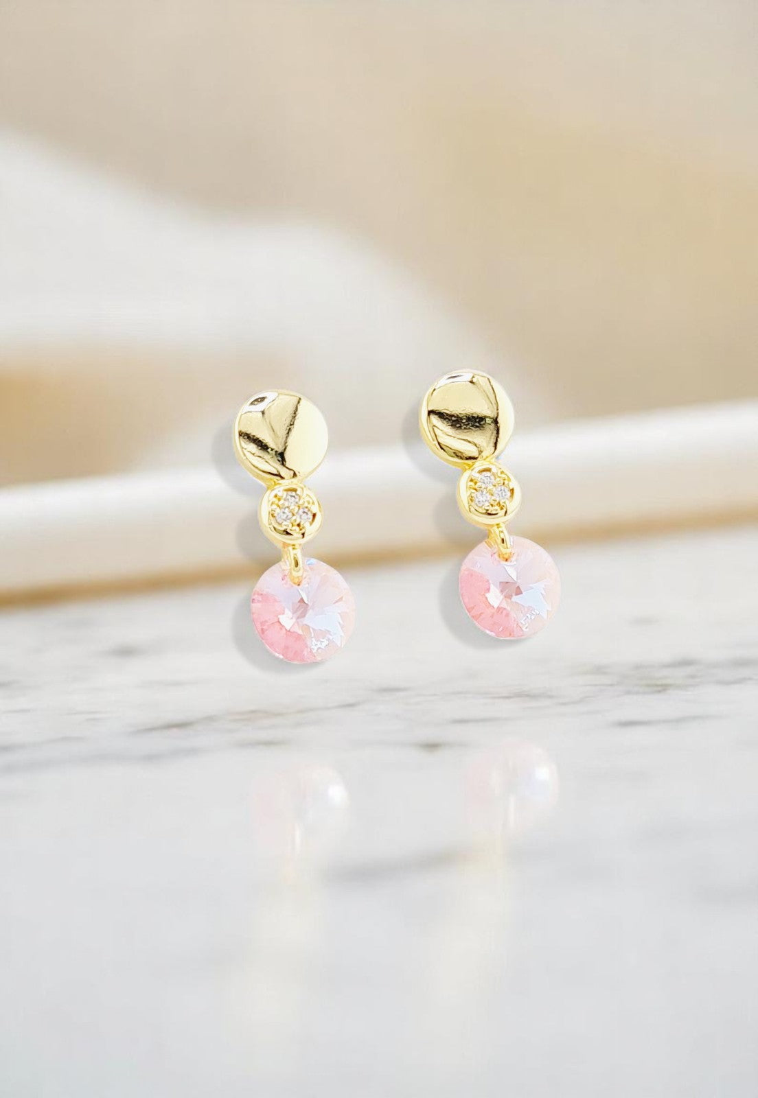 Aros Punto de Luz Gold 24K Cristal Genuino Rose Shimmer