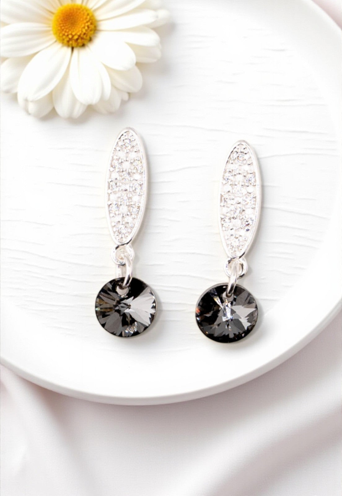 Aros Punto De Luz Con Baño de Oro Blanco Cristal Genuino Silver Night