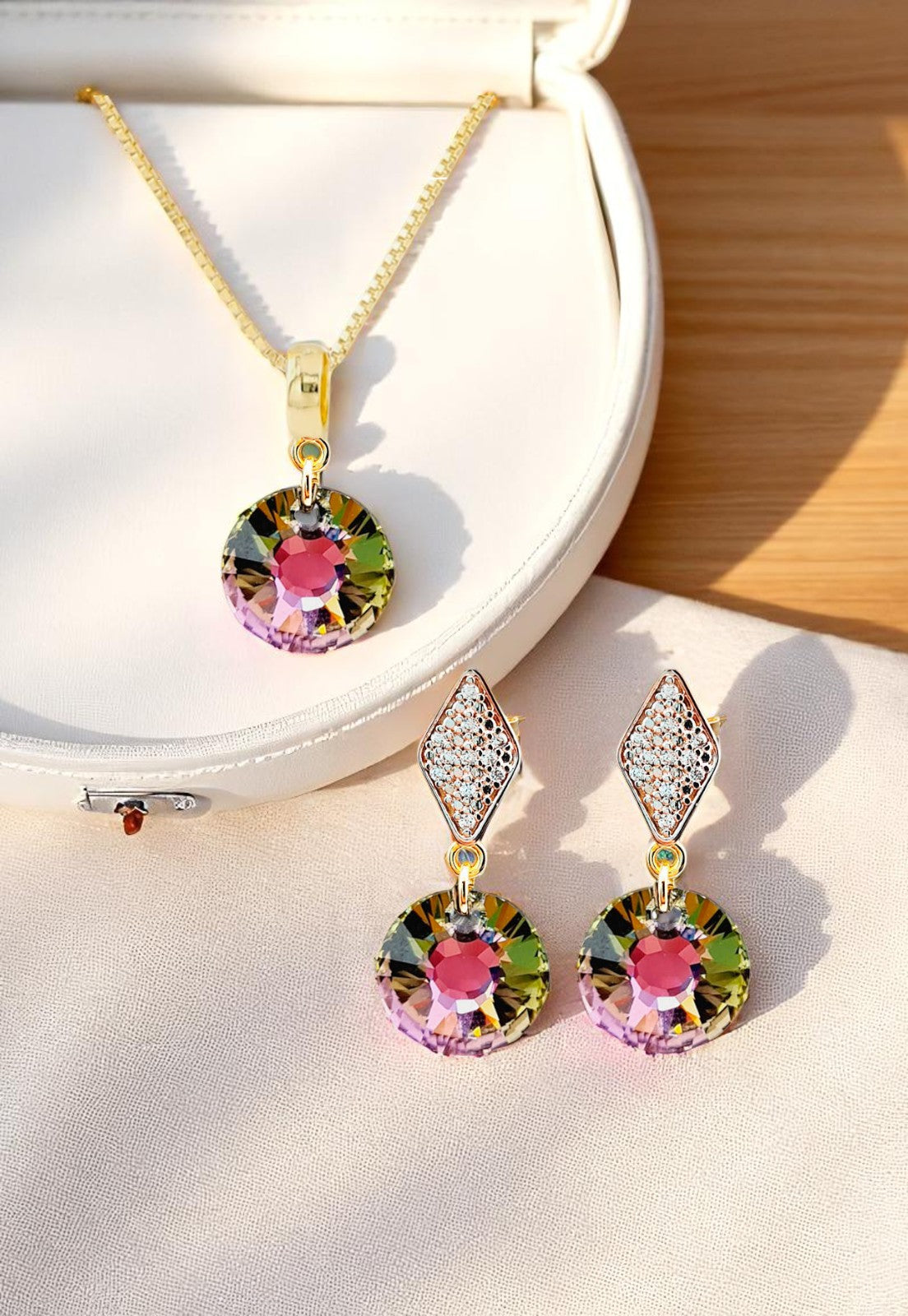 Conjunto Enigma Gold 24K Cristal Genuino Vitral Light