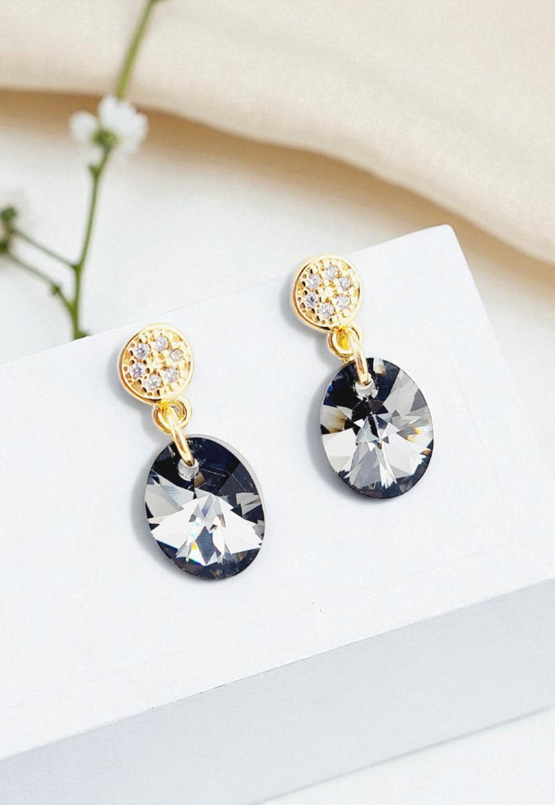 Conjunto Praga Gold 24K Cristal Swarovski® Silver Night