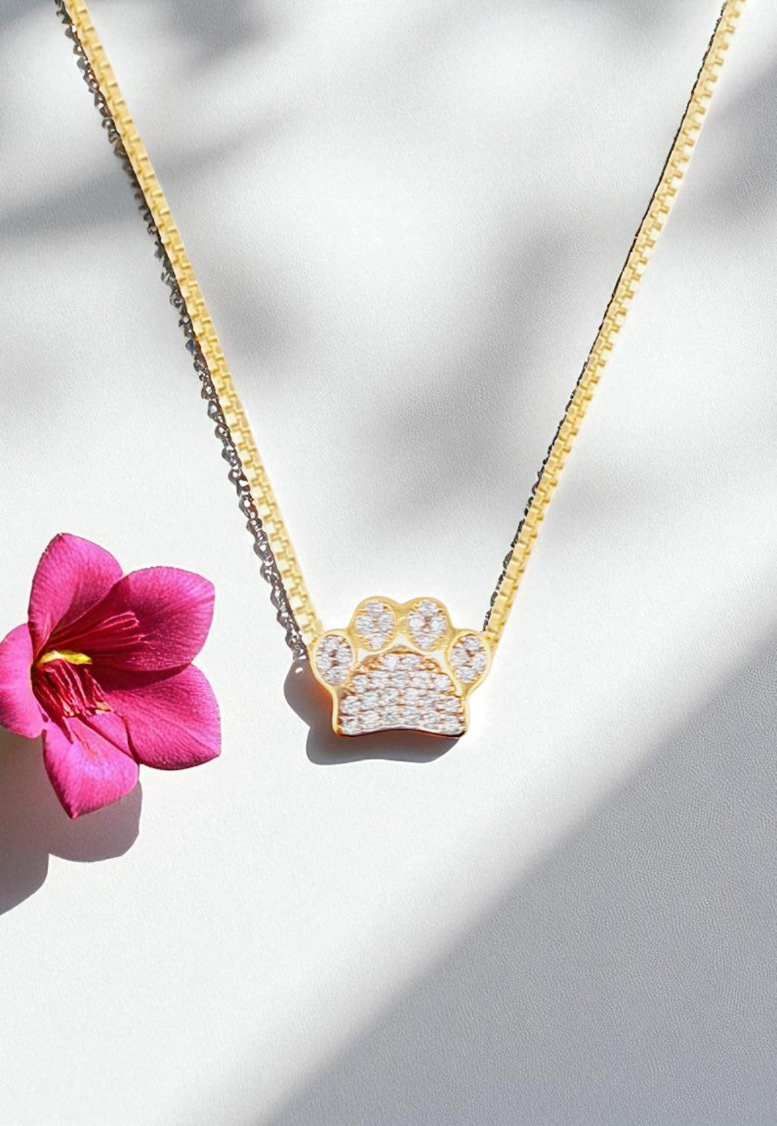 Collar Patitas Microcircones Baño de Oro 24k