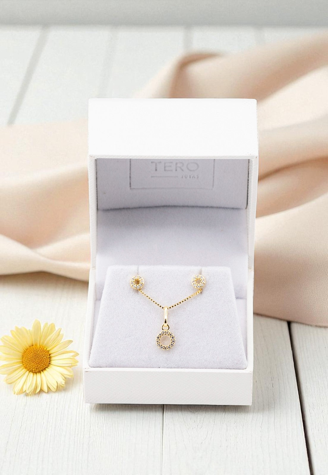 Conjunto Corona Gold 24k Microcircon