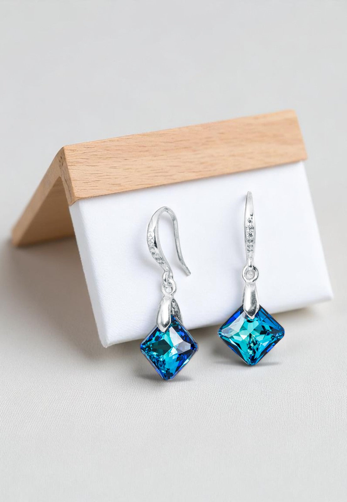 Aros Cristina Plata Italiana 925 y Cristales Genuinos Bermuda Blue