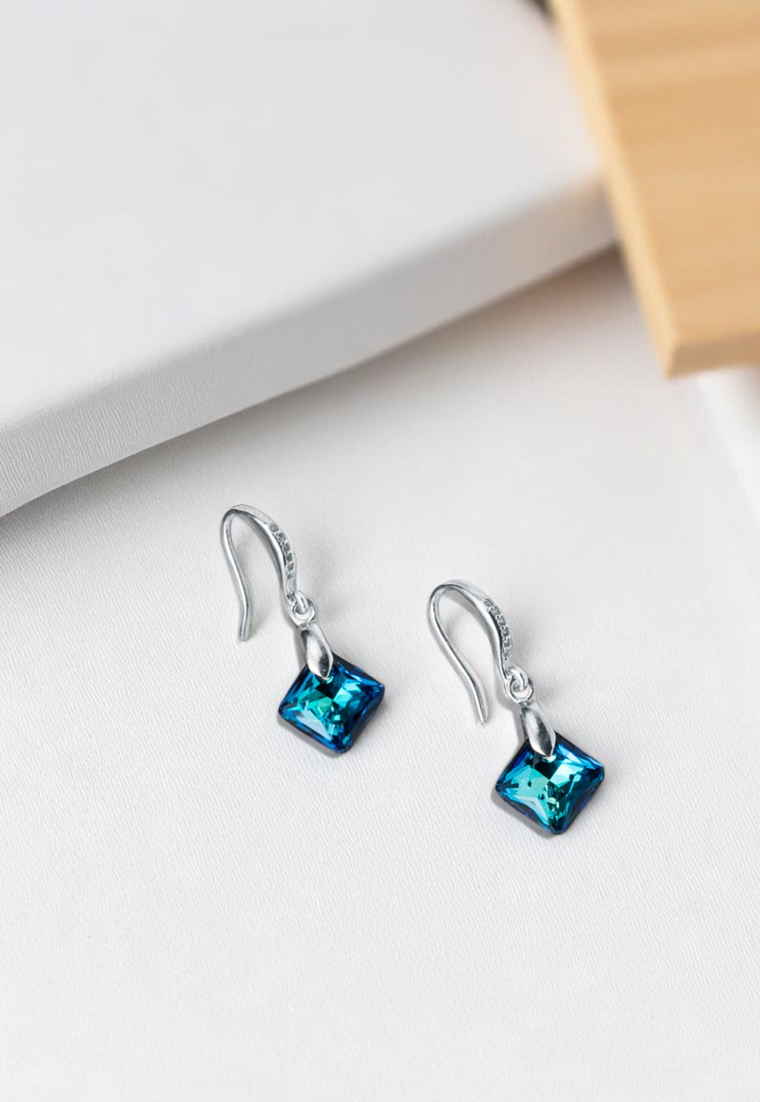 Aros Cristina Plata Italiana 925 y Cristales Genuinos Bermuda Blue