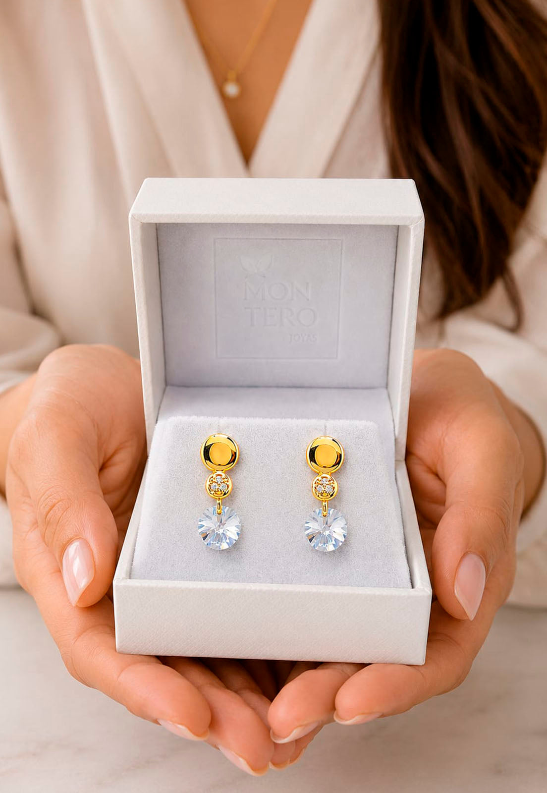 Aros Punto de Luz Gold 24K Cristal Swarovski®  Blue Shade