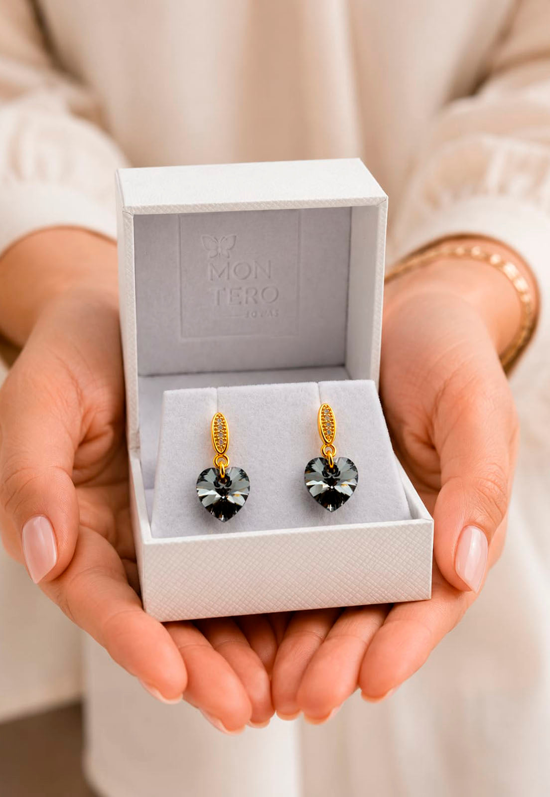 Aros Romance Gold 24K Cristal Swarovski® Silver Night